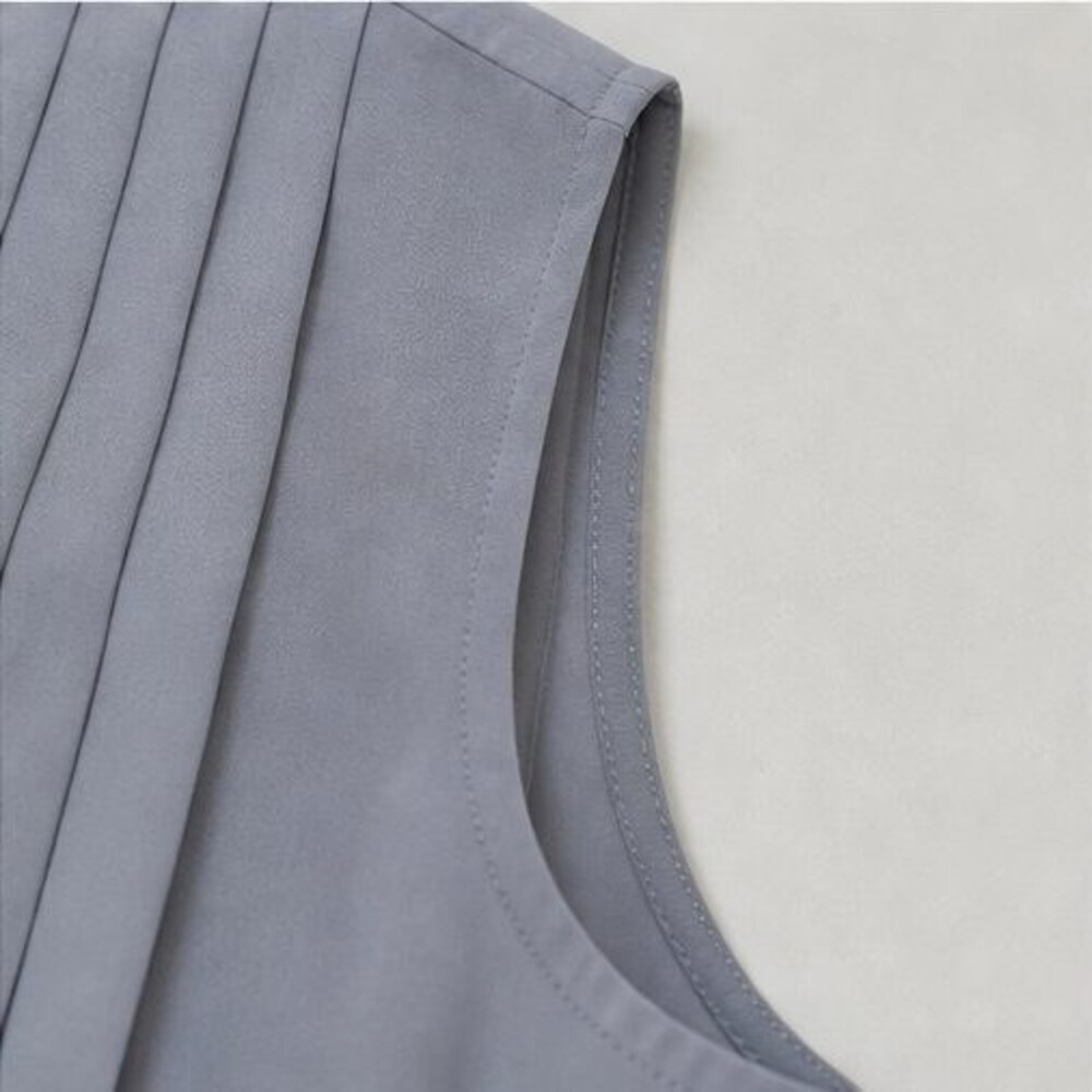 Gray Button Blouse - Picture 5 of 6